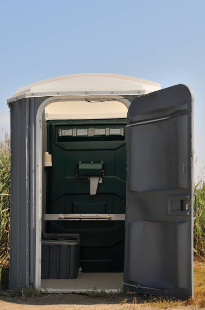 Best Portable restroom trailer rental  in Rio Linda, CA